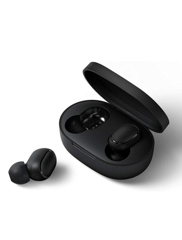 ⁦سماعات Mi True Wireless Earbuds Basic - اللون الأسود⁩ - الصورة ⁦3⁩